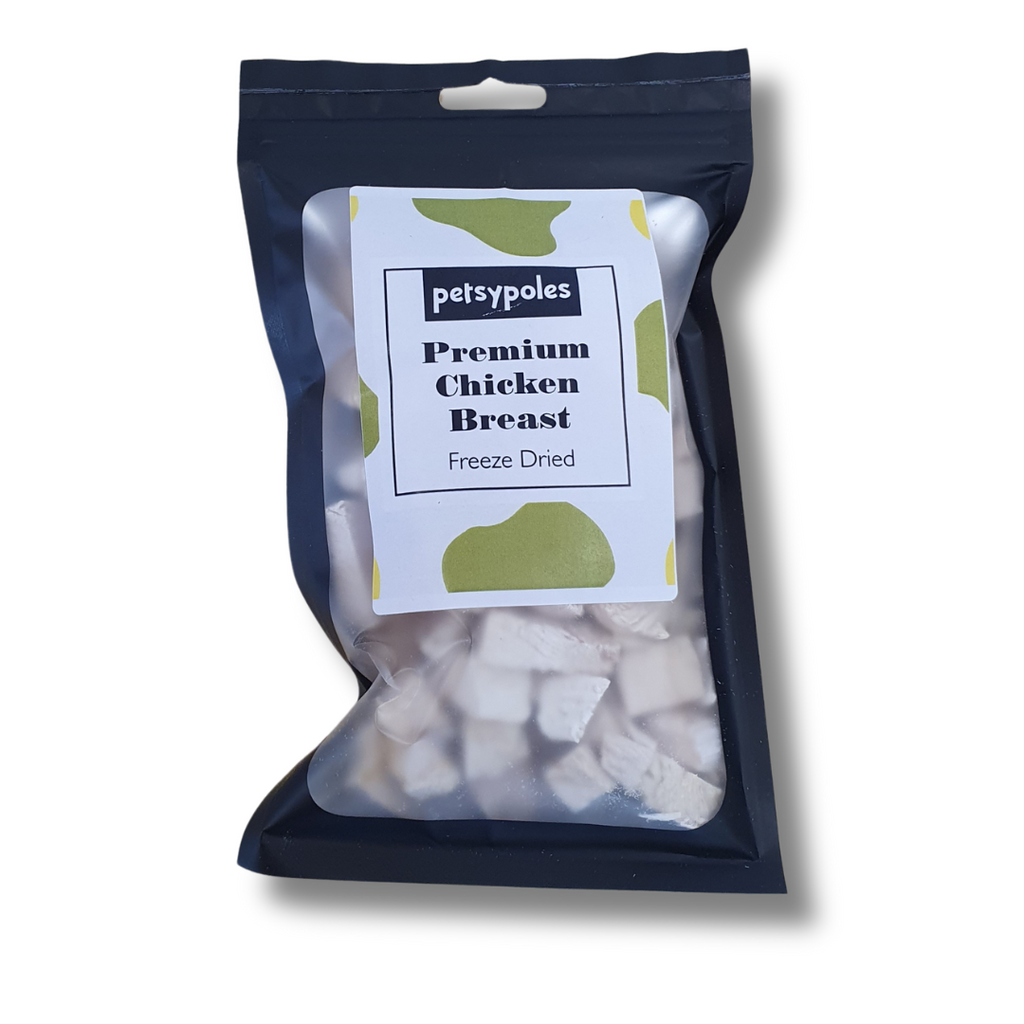 Freeze dried premium chicken breast cubes for cats and dogs